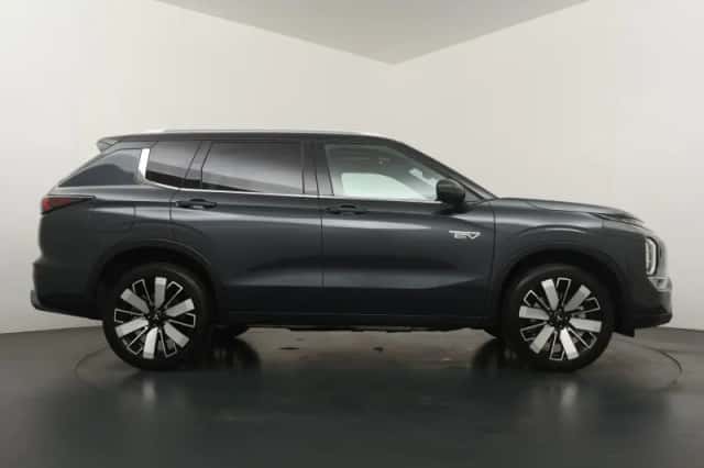 Mitsubishi Outlander (2026) thumbnail 6