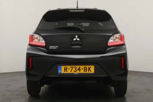 Mitsubishi Space Star (2022) thumbnail 4