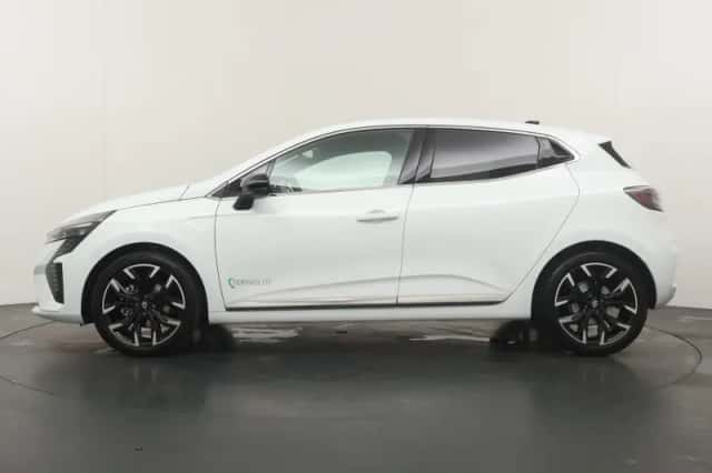 Renault Clio (2025) thumbnail 2