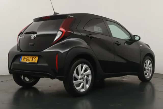 Toyota Aygo (2022) thumbnail 5