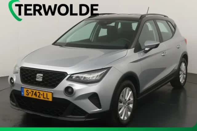 SEAT Arona (2023) thumbnail 1