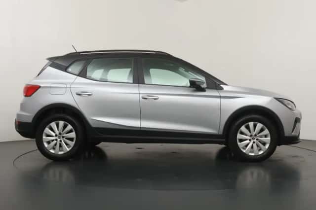 SEAT Arona (2023) thumbnail 6
