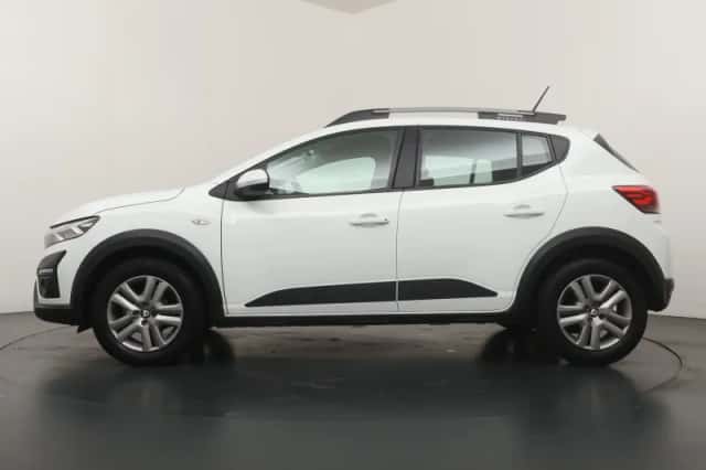 Dacia Sandero Stepway (2021) thumbnail 2