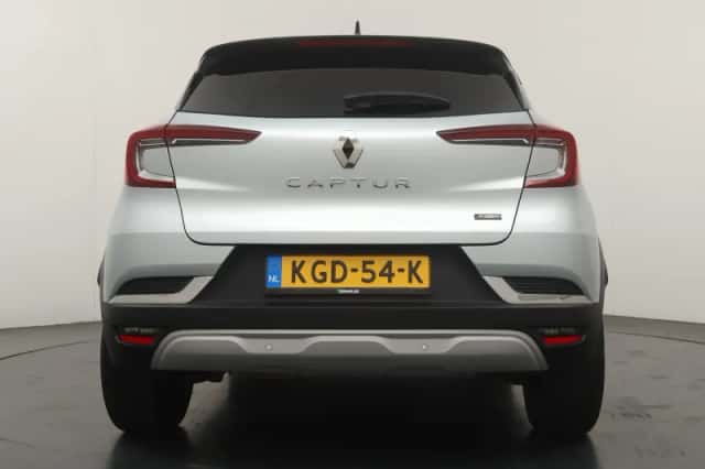 Renault Captur (2024) thumbnail 4