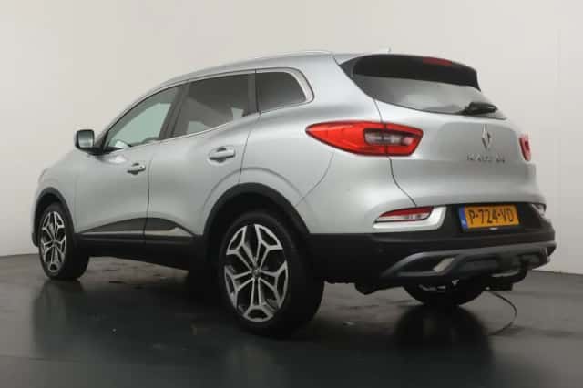 Renault Kadjar (2022) thumbnail 3