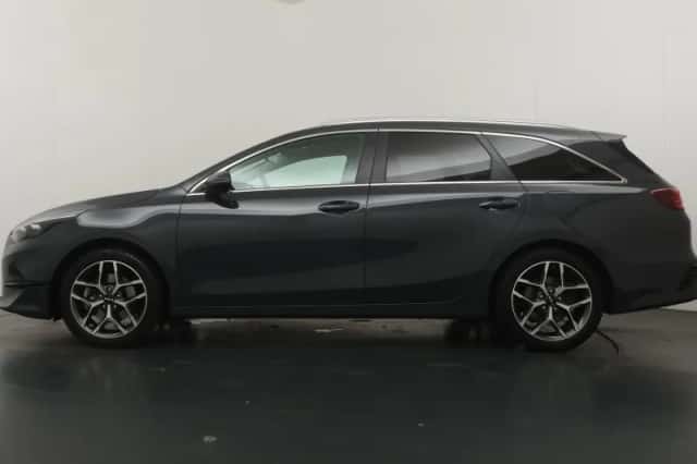 Kia Ceed Sportswagon (2024) thumbnail 2