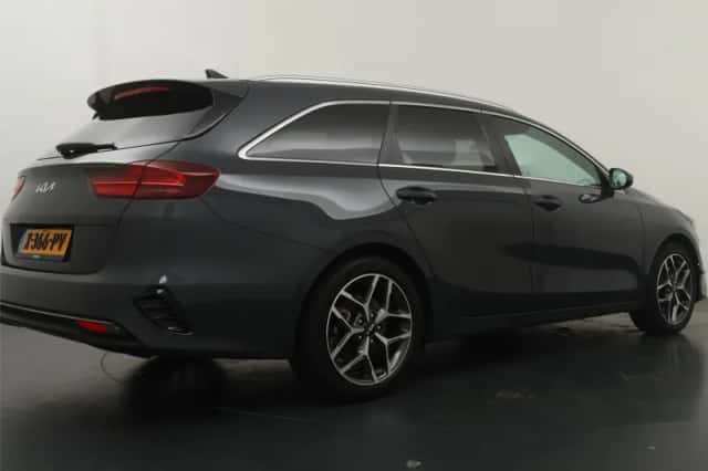 Kia Ceed Sportswagon (2024) thumbnail 5