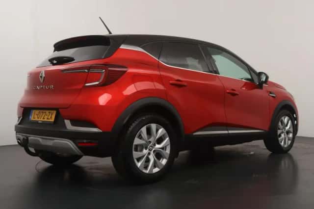 Renault Captur (2021) thumbnail 5