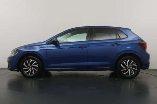 Volkswagen Polo (2022) thumbnail 2