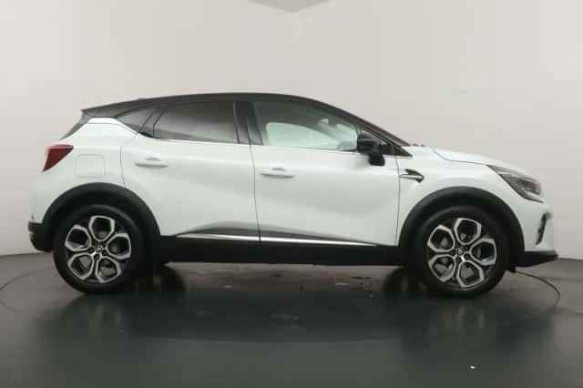 Renault Captur (2022) thumbnail 6