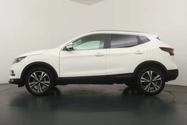 Nissan Qashqai (2021) thumbnail 2