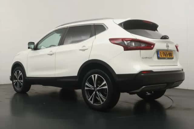 Nissan Qashqai (2021) thumbnail 3