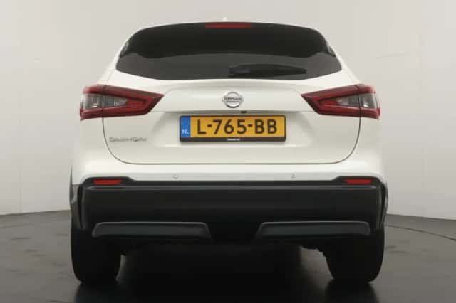 Nissan Qashqai (2021) thumbnail 4