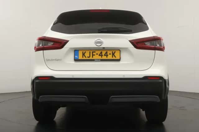 Nissan Qashqai (2021) thumbnail 4