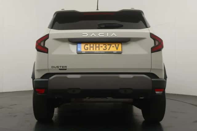 Dacia Duster (2024) thumbnail 4