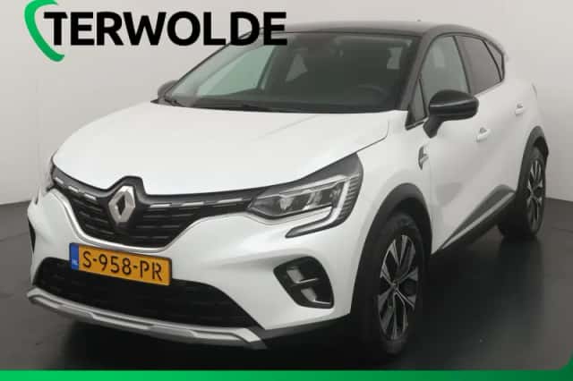 Renault Captur (2023) thumbnail 1