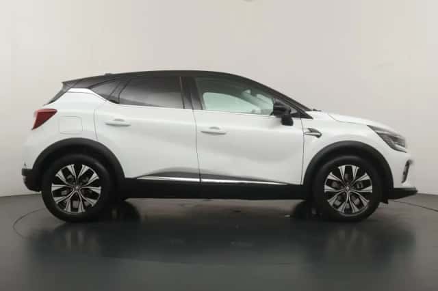 Renault Captur (2023) thumbnail 6