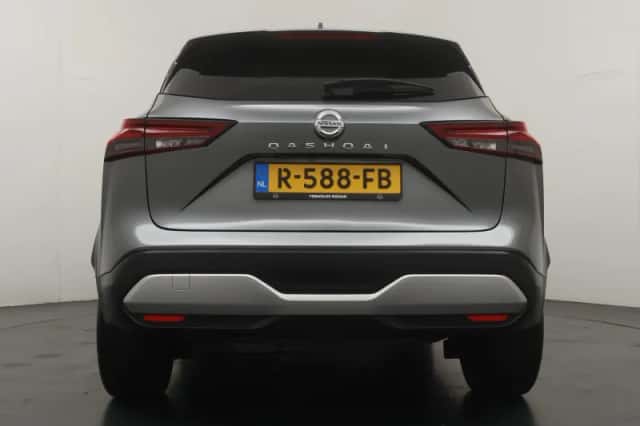 Nissan Qashqai (2021) thumbnail 4