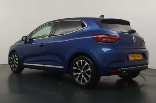 Renault Clio (2023) thumbnail 3