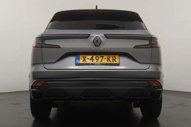 Renault Austral (2023) thumbnail 4