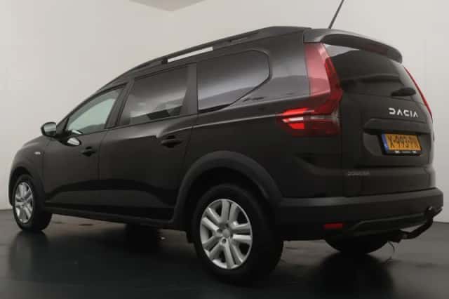 Dacia Jogger (2024) thumbnail 3