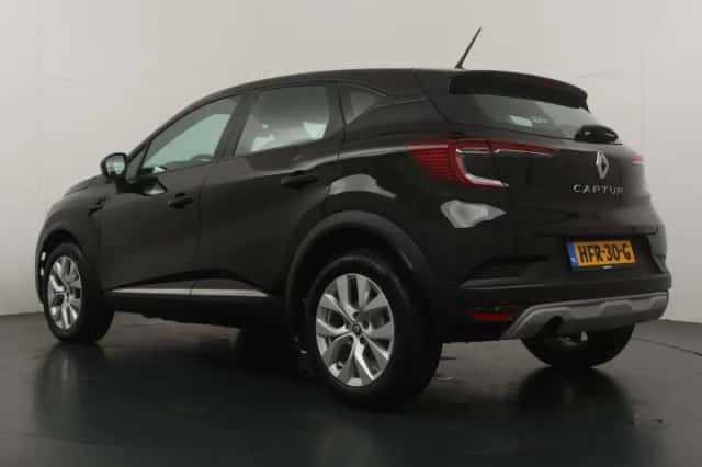 Renault Captur (2020) thumbnail 3
