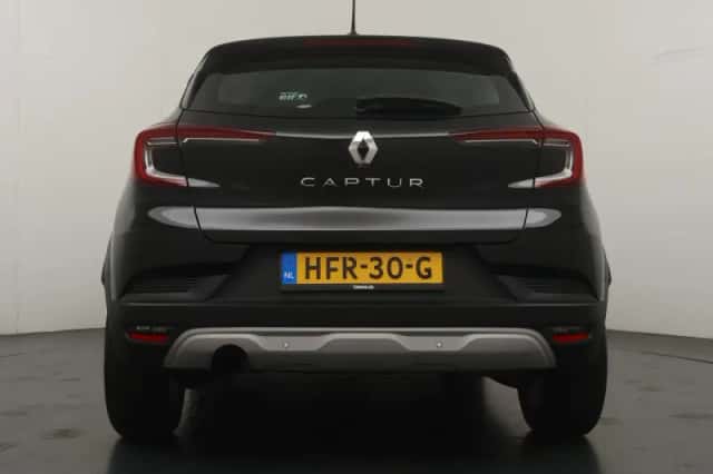 Renault Captur (2020) thumbnail 4