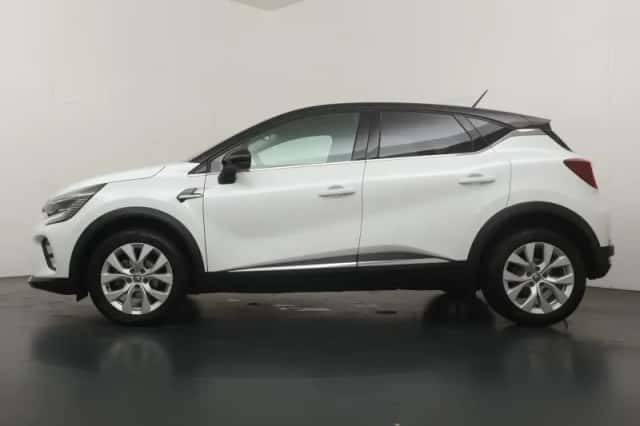 Renault Captur (2021) thumbnail 2