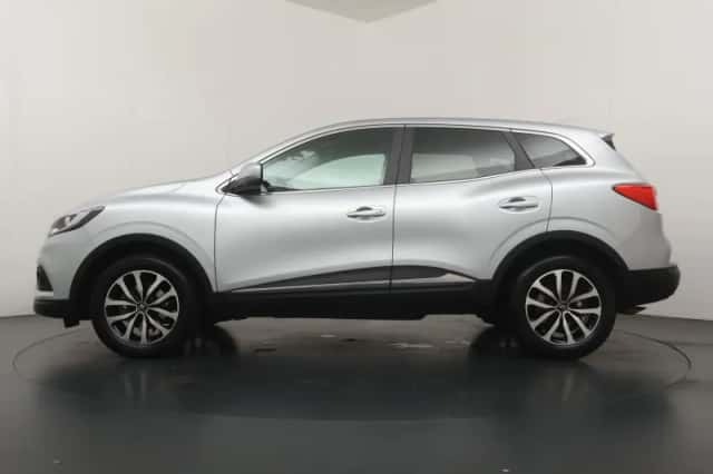 Renault Kadjar (2022) thumbnail 2