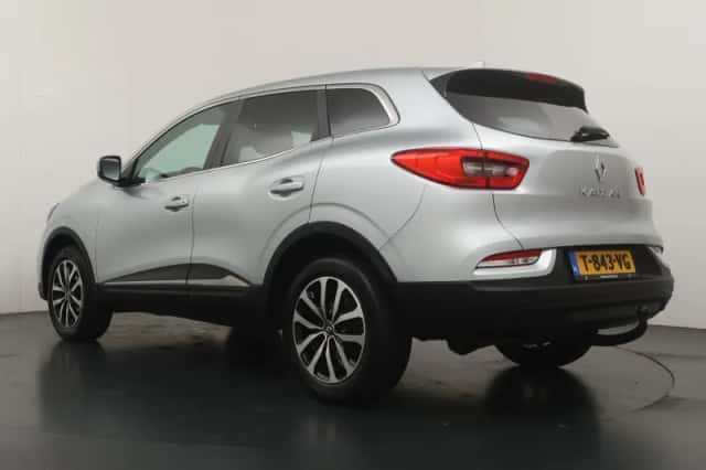 Renault Kadjar (2022) thumbnail 3