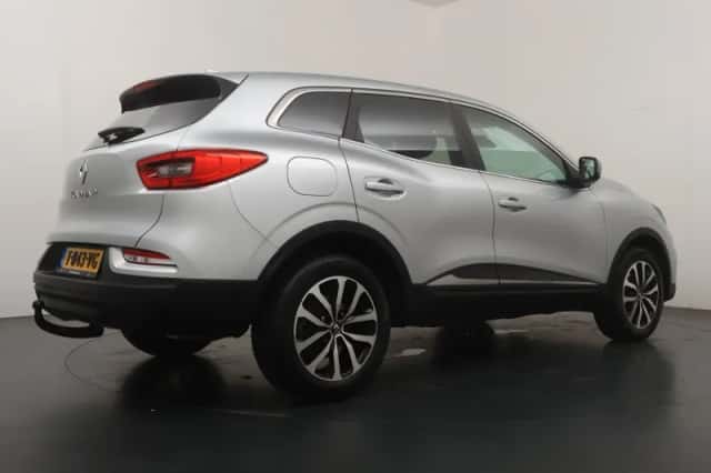 Renault Kadjar (2022) thumbnail 5