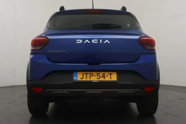Dacia Sandero Stepway (2024) thumbnail 4