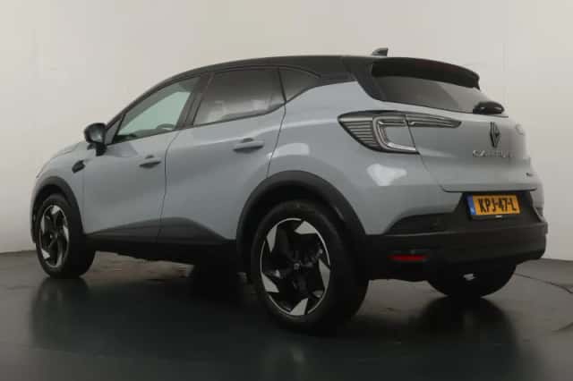 Renault Captur (2025) thumbnail 3
