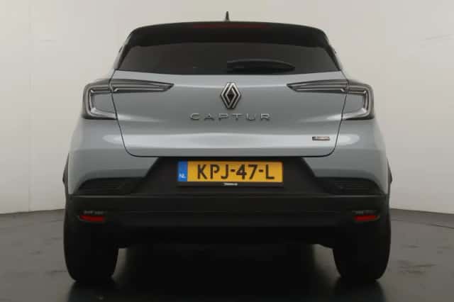 Renault Captur (2025) thumbnail 4