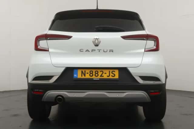 Renault Captur (2020) thumbnail 4