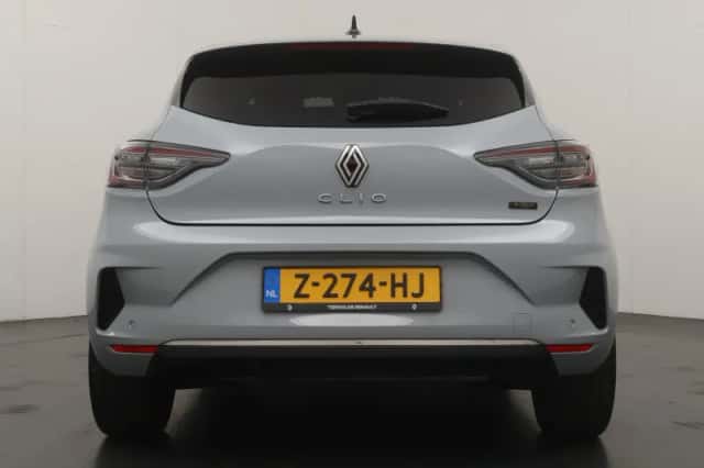 Renault Clio (2024) thumbnail 4