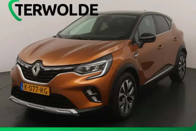 Renault Captur (2021) thumbnail 1