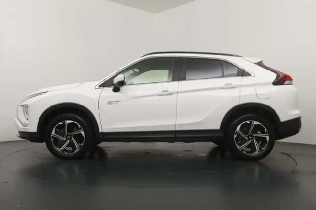 Mitsubishi Eclipse Cross (2024) thumbnail 2