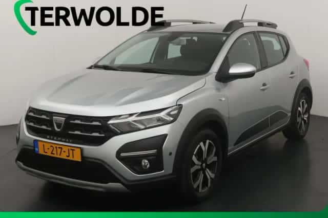 Dacia Sandero Stepway (2021) thumbnail 1