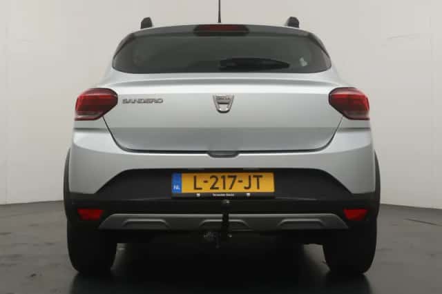 Dacia Sandero Stepway (2021) thumbnail 4