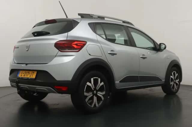 Dacia Sandero Stepway (2021) thumbnail 5