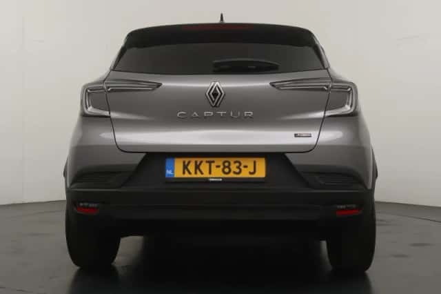 Renault Captur (2025) thumbnail 4