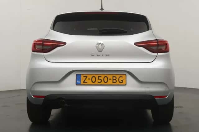 Renault Clio (2024) thumbnail 4