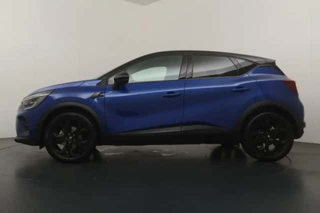 Renault Captur (2023) thumbnail 2