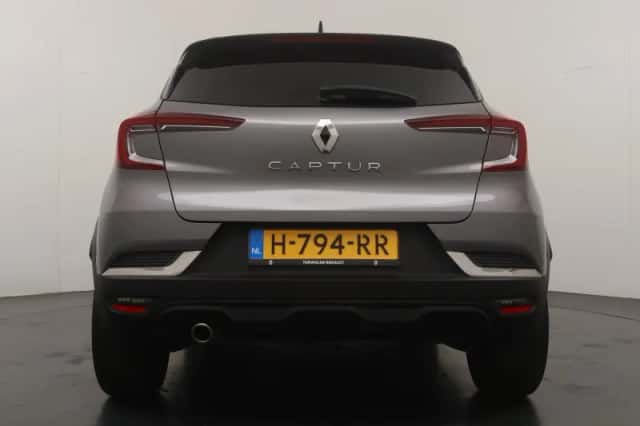 Renault Captur (2020) thumbnail 4