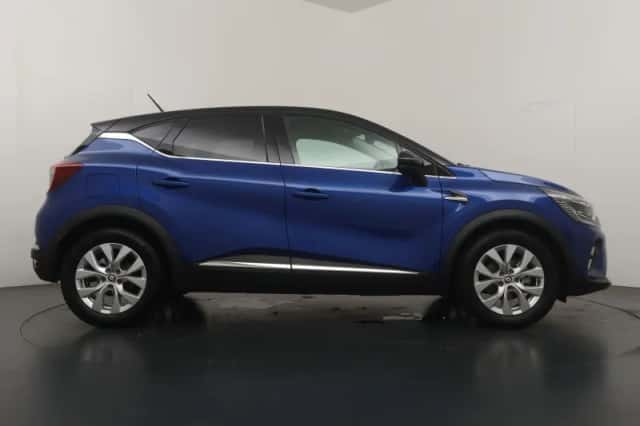 Renault Captur (2022) thumbnail 6