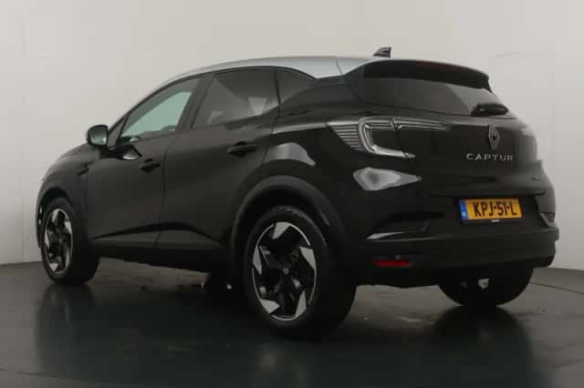 Renault Captur (2025) thumbnail 3