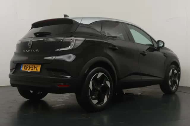Renault Captur (2025) thumbnail 5