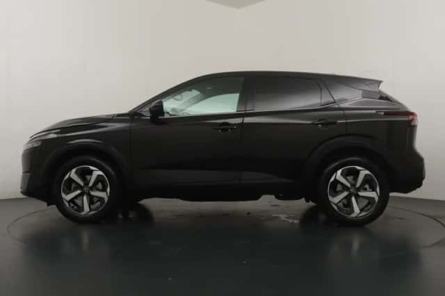 Nissan Qashqai (2023) thumbnail 2