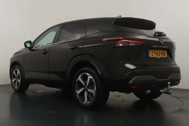 Nissan Qashqai (2023) thumbnail 3